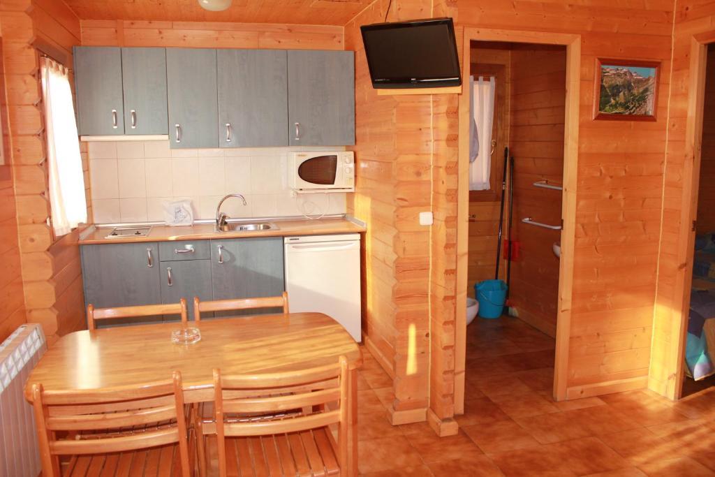 Camping Valle de Tena Sabiñánigo Rom bilde