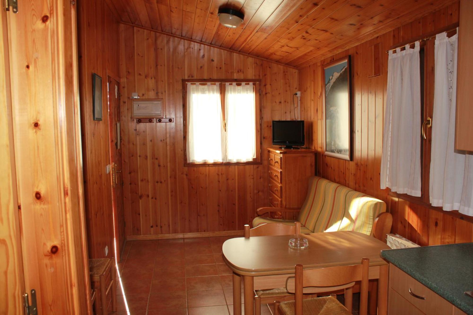 Camping Valle de Tena Sabiñánigo Eksteriør bilde