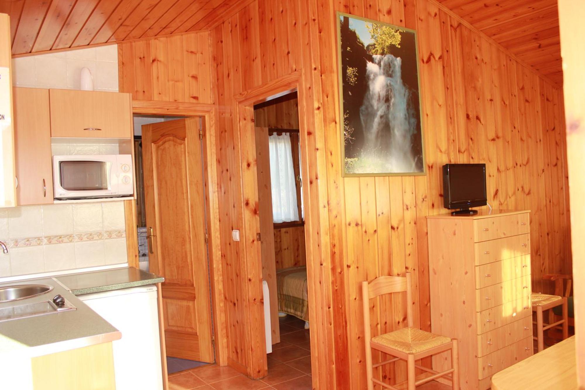 Camping Valle de Tena Sabiñánigo Eksteriør bilde