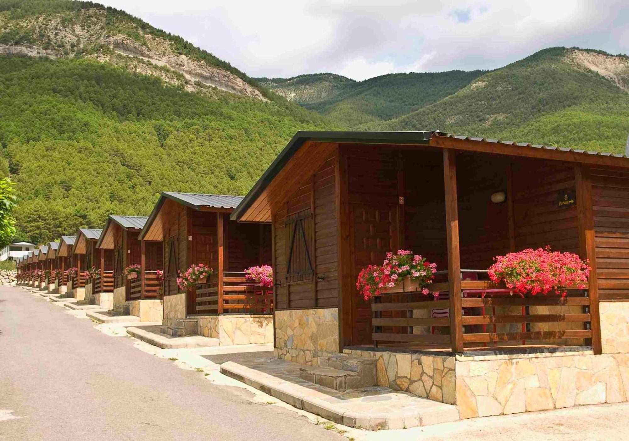 Camping Valle de Tena Sabiñánigo Eksteriør bilde