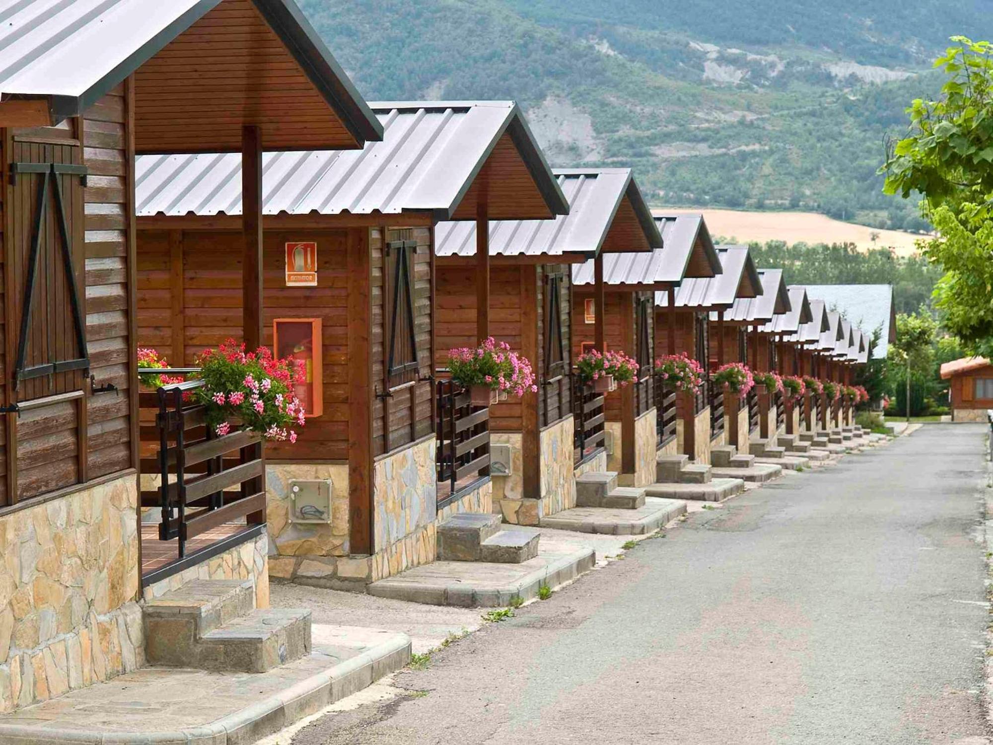 Camping Valle de Tena Sabiñánigo Eksteriør bilde